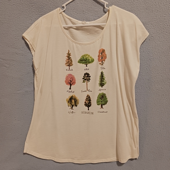 Cream botanical graphic tee - Picture 1 of 5